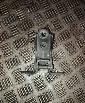 Hyundai Tucson TL Front door upper hinge 