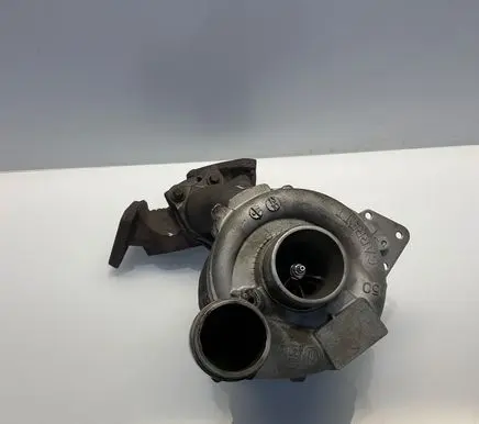 Mercedes-Benz E W211 Turbo A6420901580 6420901580