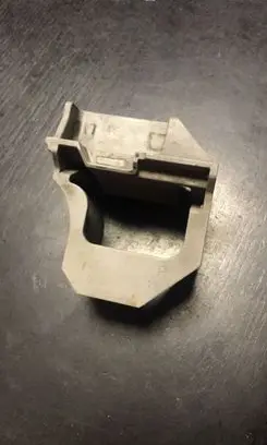 BMW 1 E82 E88 Radiator mount bracket 7807186