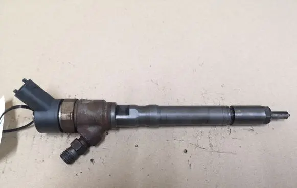 Hyundai Tucson JM Fuel injector 0445110126