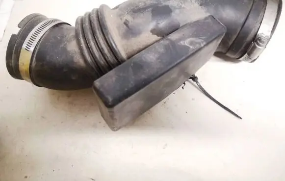 Subaru Outback Air intake hose/pipe