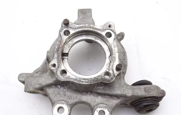 BMW 6 F12 F13 Stub axle 174547