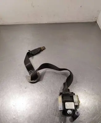KIA Sportage Front seatbelt 888103U200
