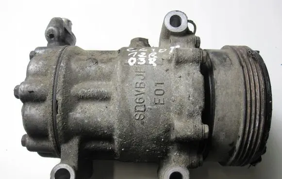 Renault Clio II Air conditioning (A/C) compressor (pump) 8200037058