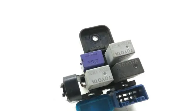Toyota Auris 150 Other relay 9008087019 2830028010 9008087013