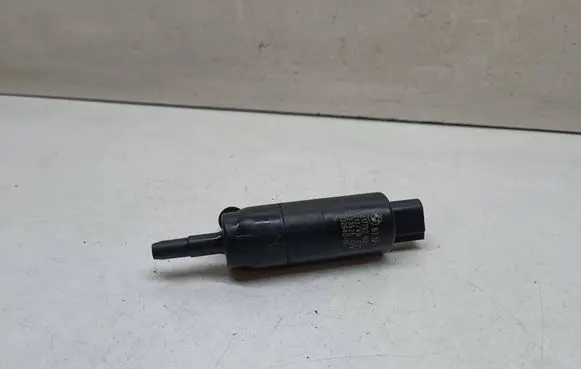 BMW 6 F12 F13 Headlight washer pump 7217792