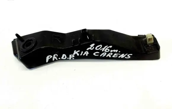 Front bumper mounting bracket