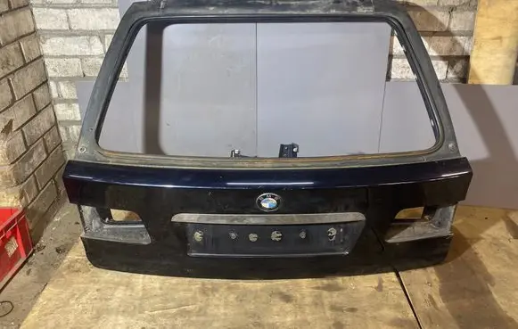 Tailgate/trunk/boot lid