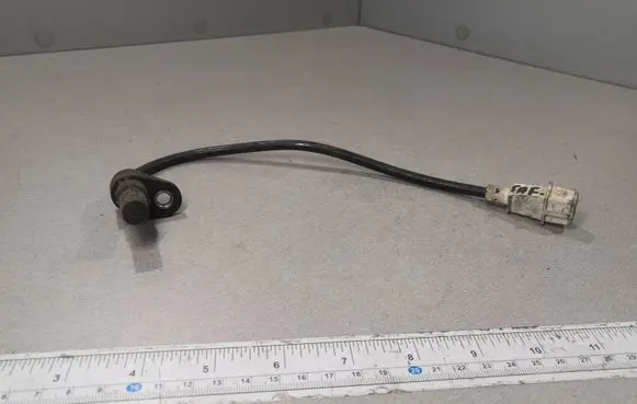 Volvo V70 Crankshaft position sensor 10246001