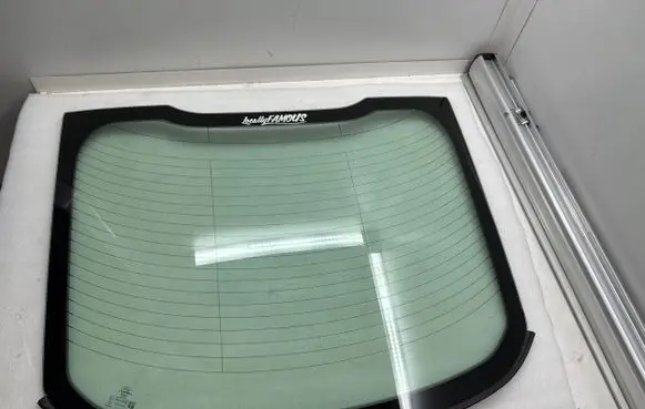 Ford Mustang VI Rear windscreen/windshield window 43R010586 FR3B6342004A DOT467M065AS2