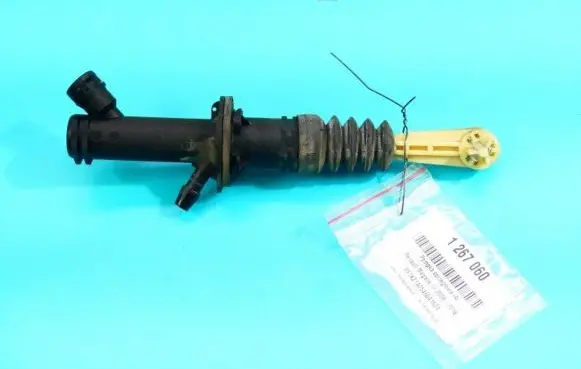 Clutch slave cylinder