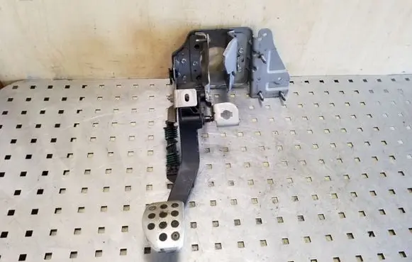 Clutch pedal