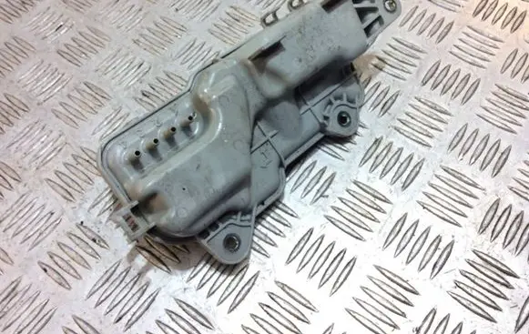 Vacuum air tank