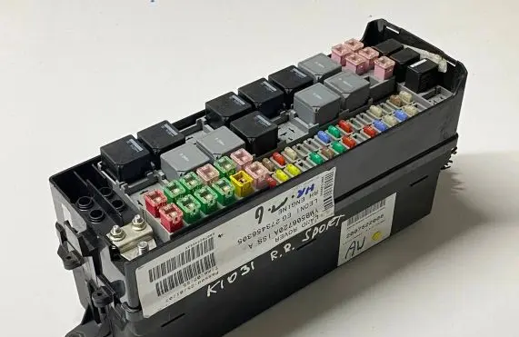 Land Rover Range Rover Sport L320 Fuse module 273456305 YMB506720A