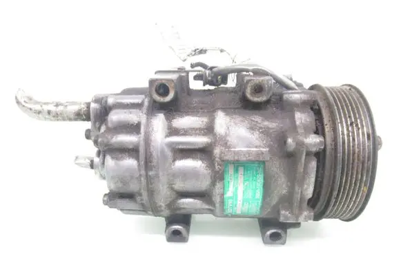 Ford Focus C-MAX Air conditioning (A/C) compressor (pump) 3M5H19D629HC