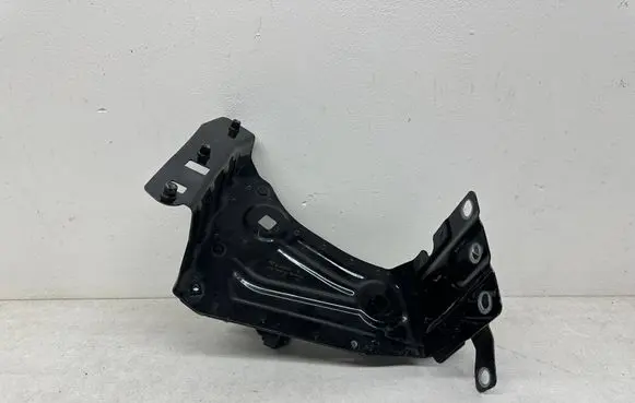Porsche Cayenne (9Y0 9Y3) Fender mounting bracket 9Y0821264