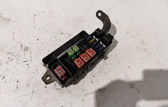 Subaru Impreza I Fuse module