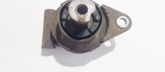 Opel Zafira A Engine mount bracket 24427641