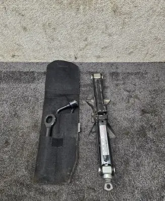 KIA Sportage Lift Jack 