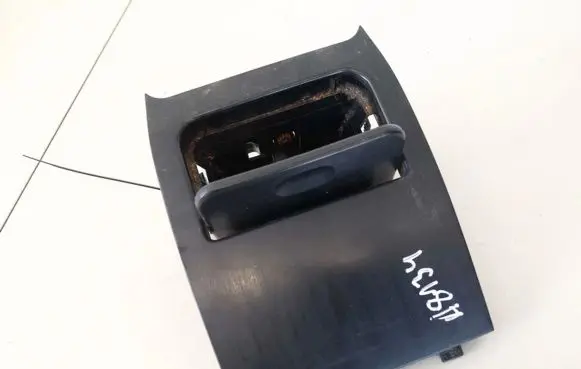 Car ashtray