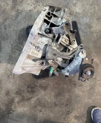 Nissan Qashqai Manual 6 speed gearbox TL4129 320104EA0A 320104329R