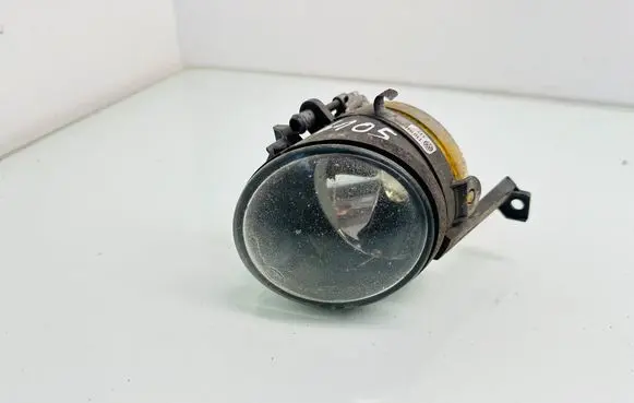 Volkswagen PASSAT CC Front fog light 1T0941700C