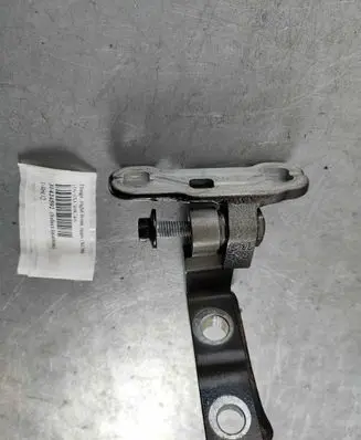 Volvo XC40 Front door upper hinge 31424592