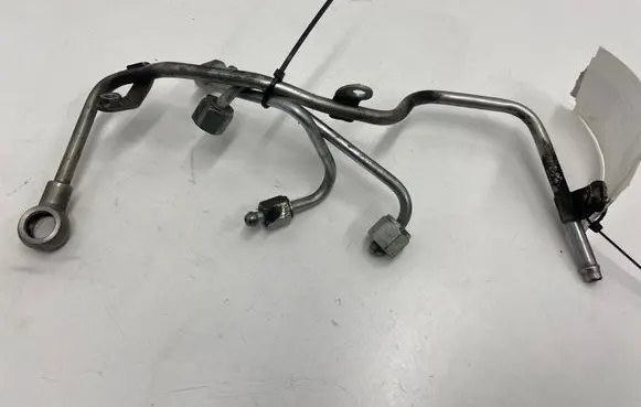 Subaru Forester SH Fuel line pipe