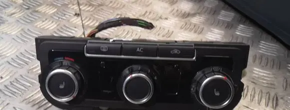 Volkswagen PASSAT B6 Climate control unit 3c8907336ac