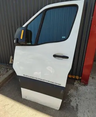 Mercedes-Benz Sprinter W907 W910 Front door 