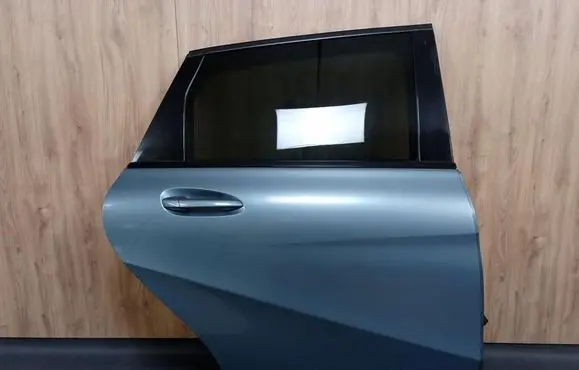 Mercedes-Benz B W246 W242 Rear door 