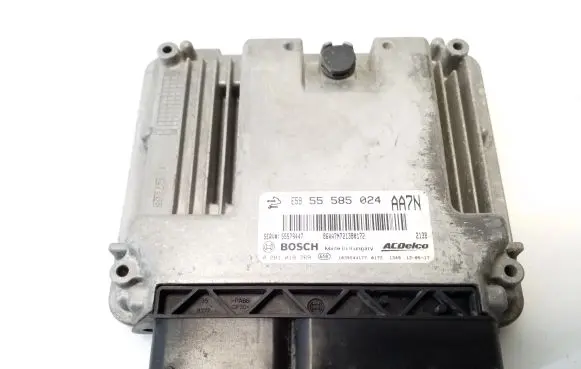 Opel Insignia A Engine control unit/module 55585024 0281018769