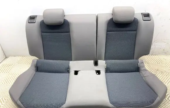 Volkswagen Up Second row seats 