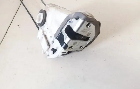 Toyota Verso-S Rear door lock