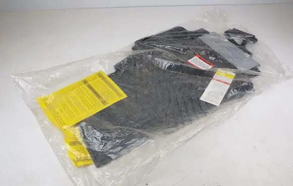 Audi R8 4S Front floor mat 42B061221