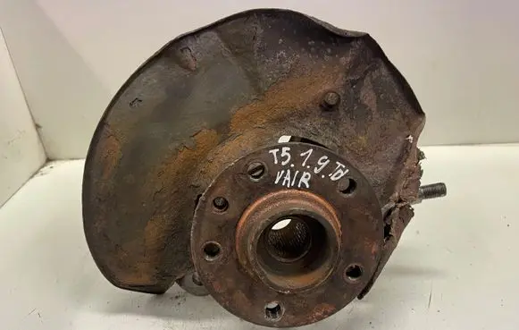 Volkswagen Transporter - Caravelle T5 Front wheel hub