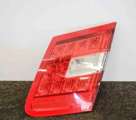 Mercedes-Benz E W212 Tailgate rear/tail lights A2128200864