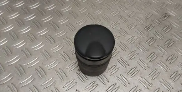 Ashtray (front)