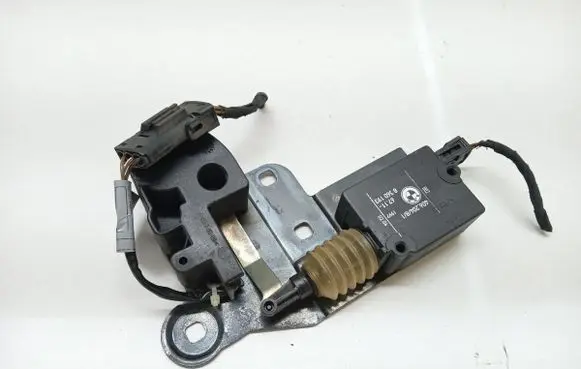 BMW 5 E39 Tailgate boot lock/latch motor 8360193