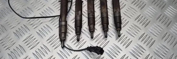 Audi 100 S4 C4 Fuel injectors set 046130202A 046130201B 2FHKBEL53P72
