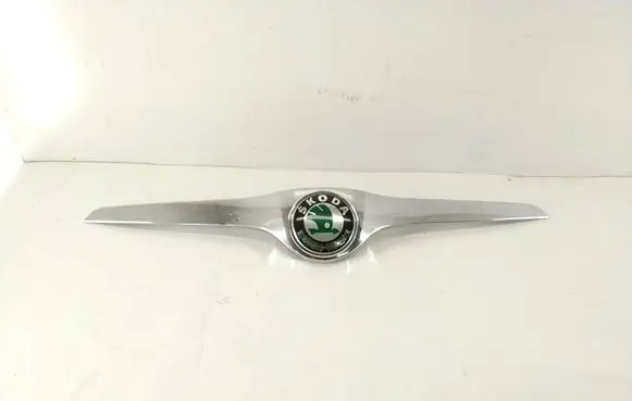 Skoda Fabia Mk2 (5J) Front grill 5J0853633