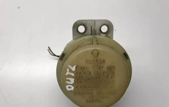 Mitsubishi Outlander Brake fluid reservoir 