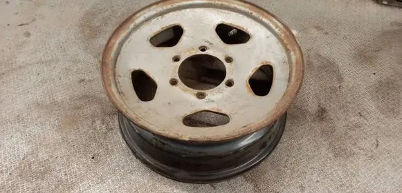 Mitsubishi Pajero R15 steel rim 