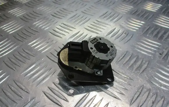 Peugeot 607 Central body control module