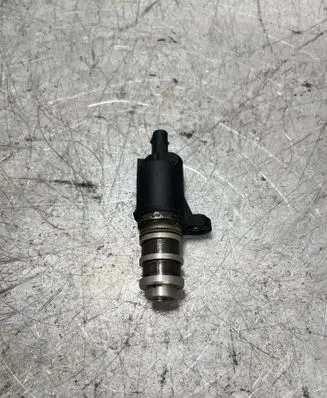 BMW 5 F10 F11 Electromagnetic valve 7596899