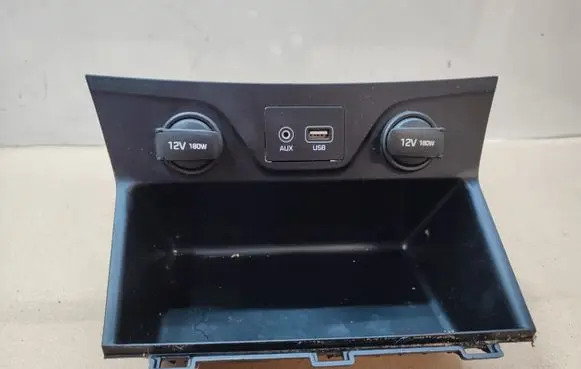 Hyundai Tucson TL Glove box 84631D7500