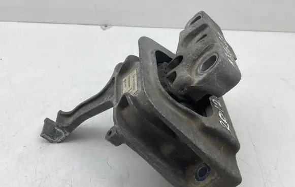 Audi A3 S3 8V Engine mount bracket 5Q0199262BK