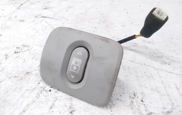 Nissan Qashqai Sunroof switch 