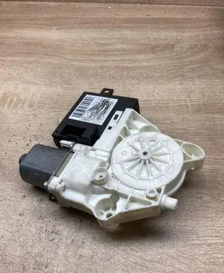 Ford Focus Rear door window regulator motor 981537102 5WK11575H