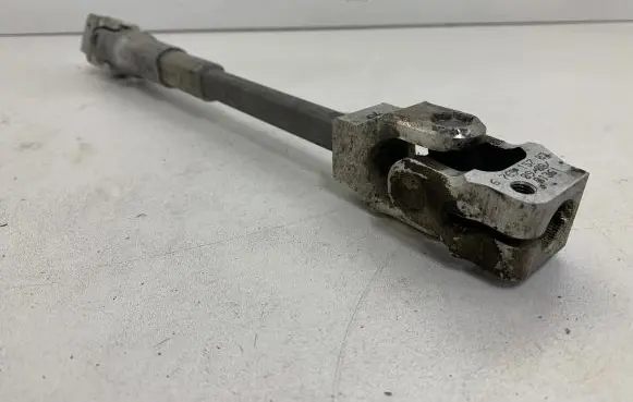 BMW 1 E81 E87 Steering column universal joint 6769157 01361 09408
